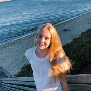 Meet your Posher, Celia